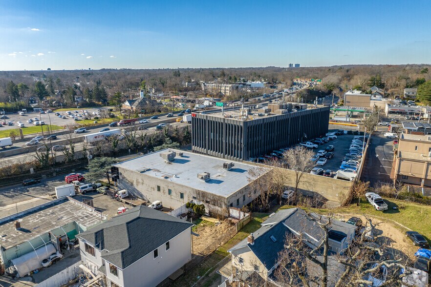 More Photos Of 99 Powerhouse Rd, Roslyn Heights Office Residential For Lease