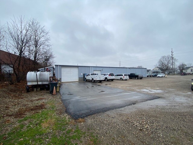 More Photos Of 703 W 13th St, Muncie Warehouse For Sale