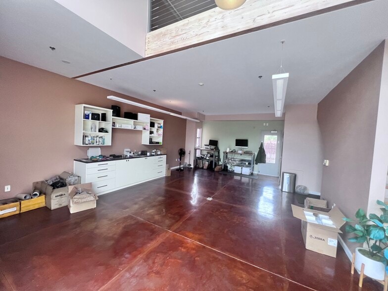 More Photos Of 1331 7th St, Berkeley Loft Creative Space For Sale