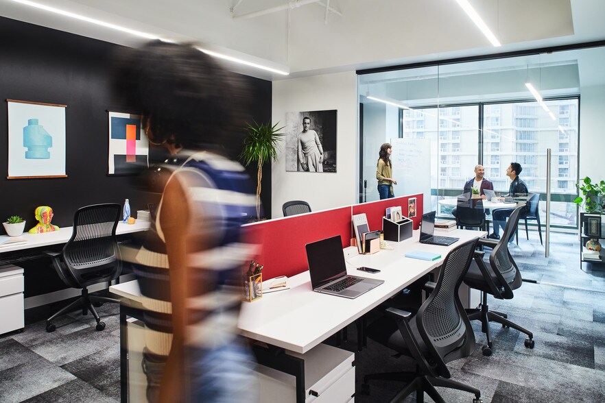 More Photos Of 333 S Grand Ave, Los Angeles Office For Lease