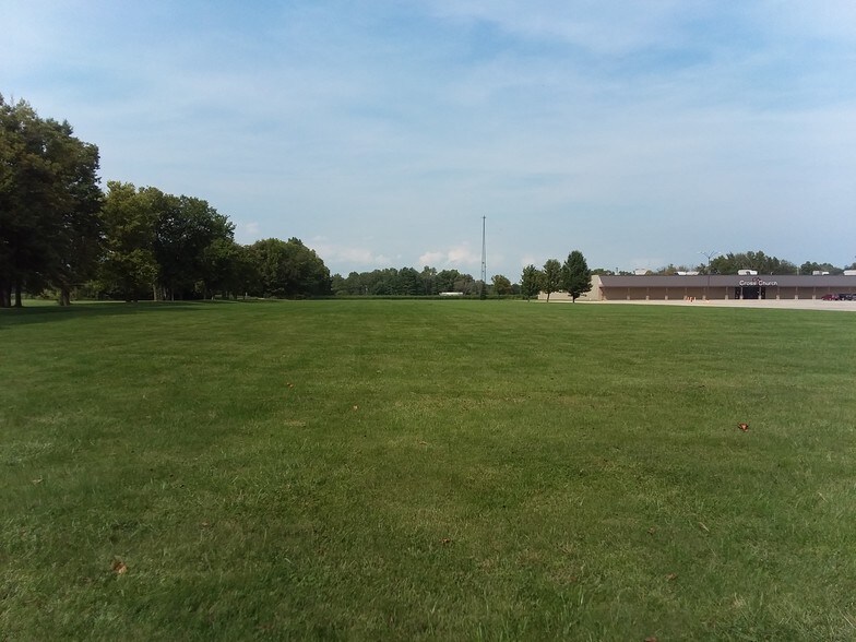 More Photos Of 1050 W Main St, Carlinville Land For Sale