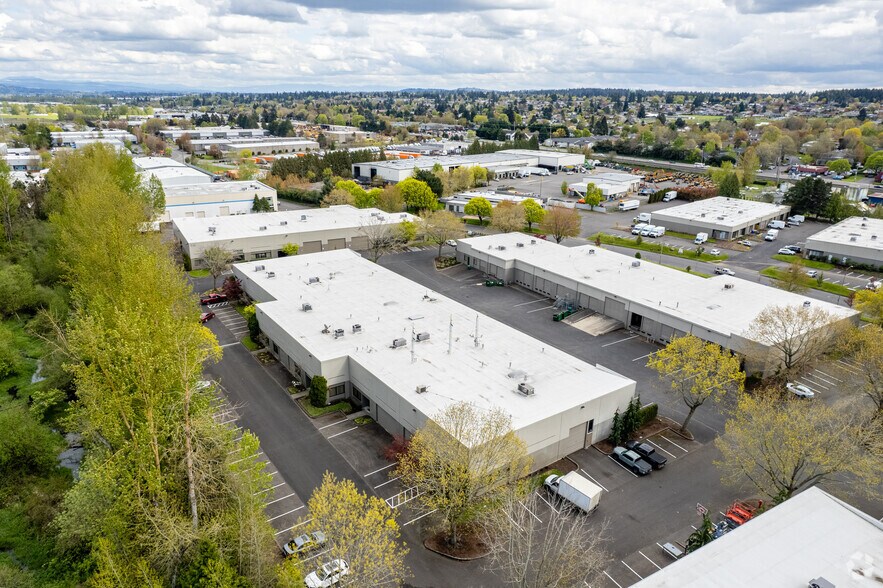 More Photos Of 4900-4916 NE 122nd Ave, Portland Unknown For Lease