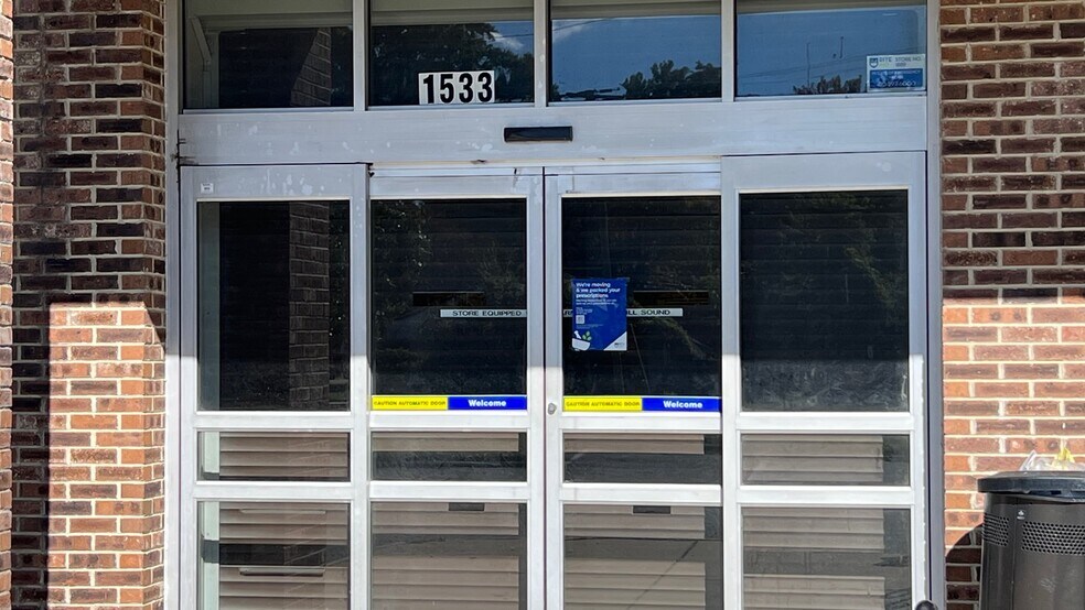 More Photos Of 1533 E Pembroke Ave, Hampton Drugstore For Lease