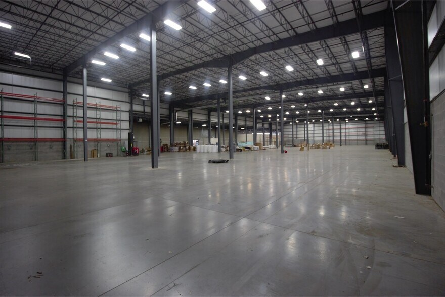 Primary Photo Of 2921 Brighton Henrietta Town L Rd, Rochester Warehouse For Lease