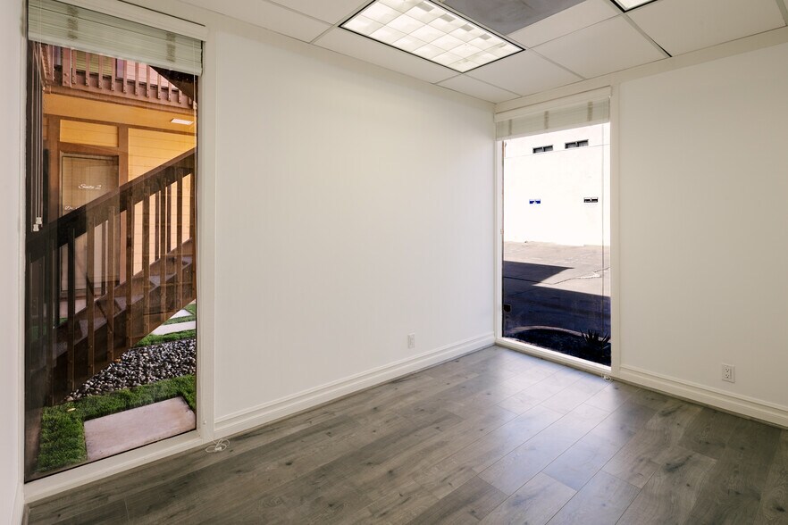 More Photos Of 2505 Canada Blvd, Glendale Office For Sale
