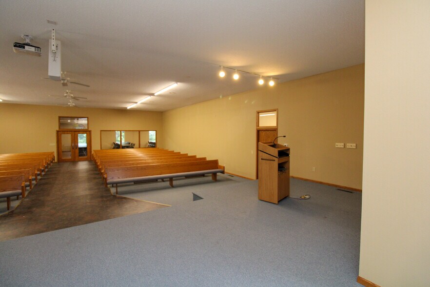 More Photos Of 100 E 3rd St, Galva Office For Sale