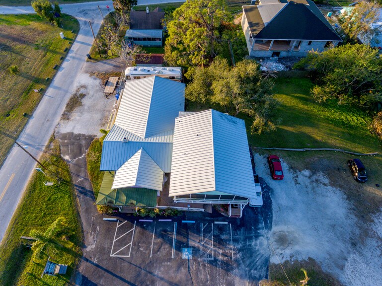 More Photos Of 102 W Shell Point Rd, Ruskin Storefront For Sale