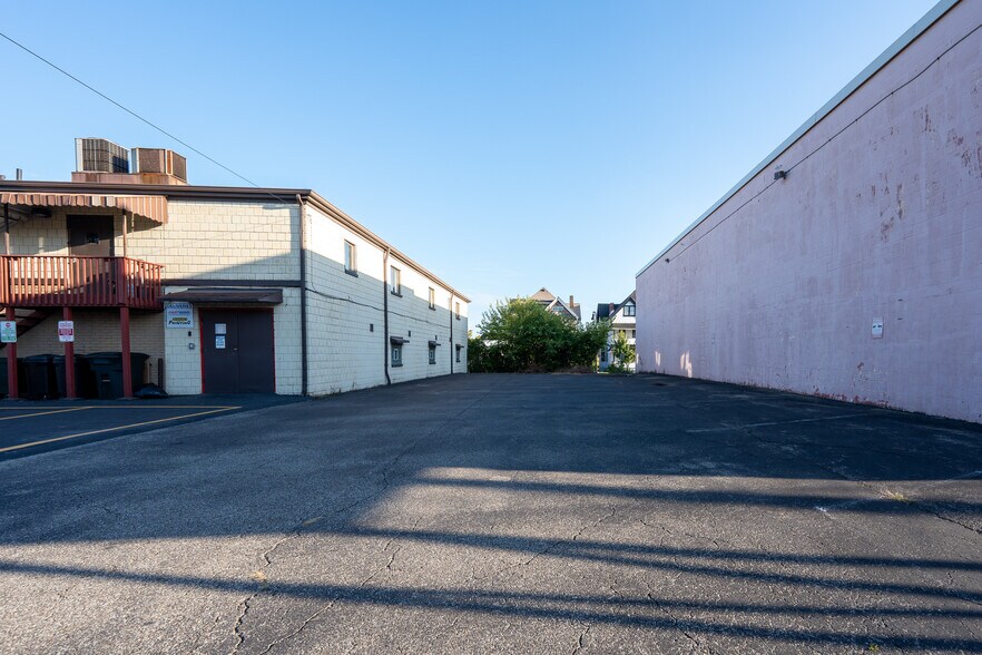 More Photos Of 7419 Washington Ave, Pittsburgh Office For Lease