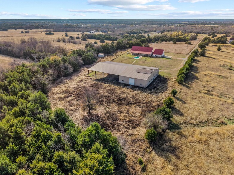 More Photos Of 12488 Eastline Rd, Trenton Specialty For Sale
