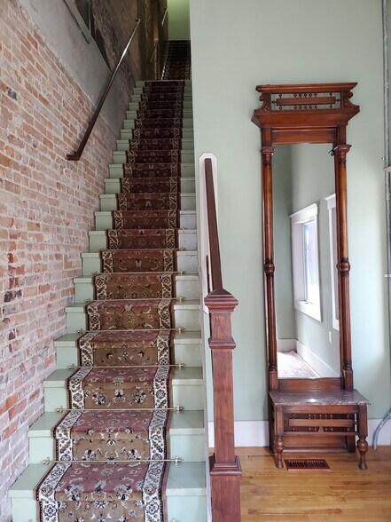More Photos Of 47 N Saginaw St, Pontiac Storefront Retail Office For Sale