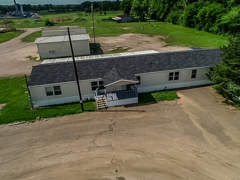 More Photos Of 2617 US Highway 79 N, Carthage Industrial For Sale