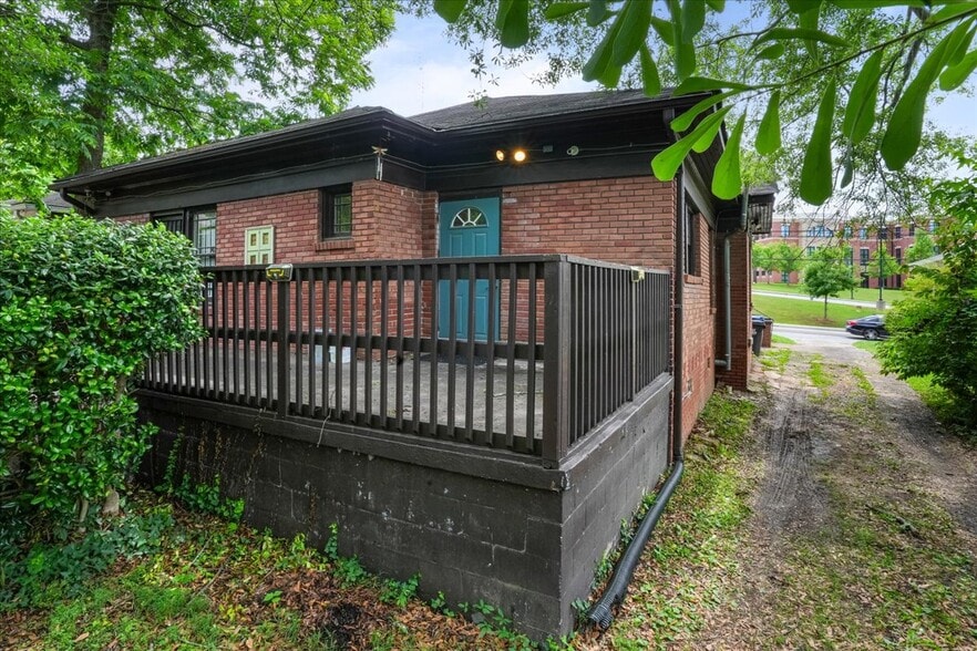 More Photos Of 2741 Church St, Atlanta Office Residential For Sale