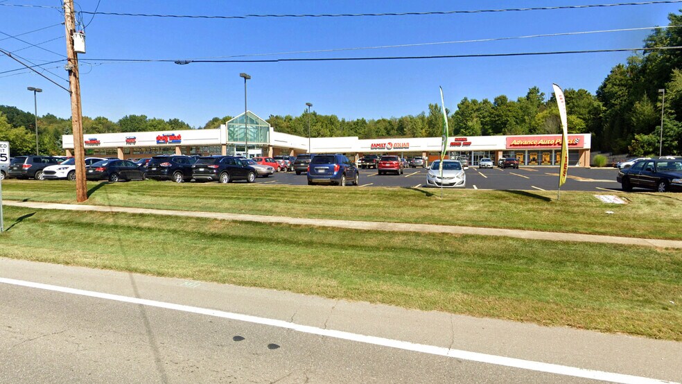 More Photos Of 661 Wooster St, Lodi General Retail For Lease