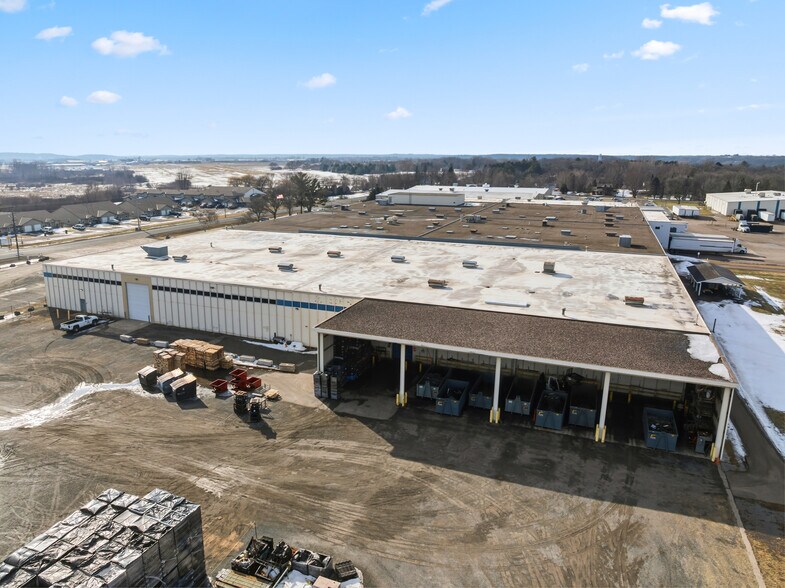 More Photos Of 805 Seminole Ave, Osceola Warehouse For Sale