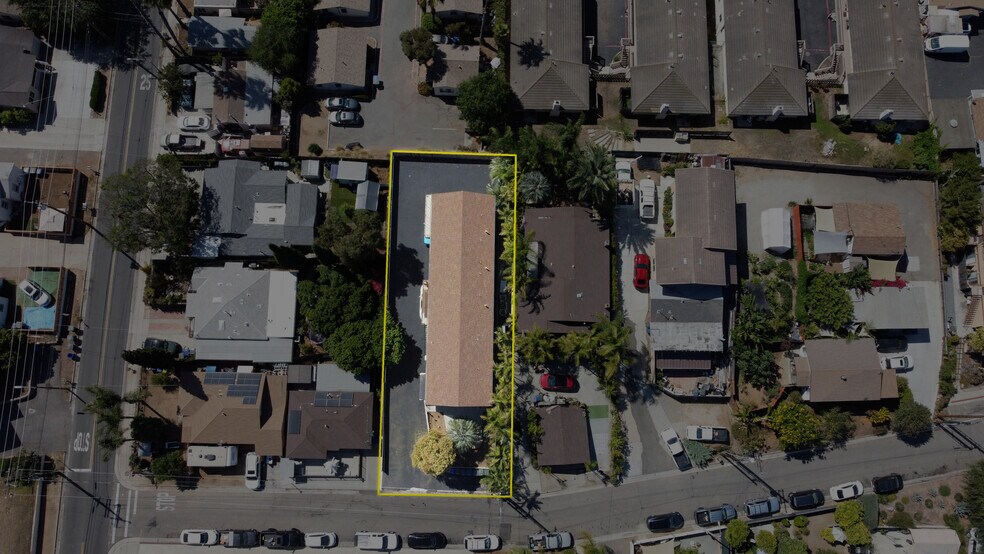 More Photos Of 327 E Orange St, Vista Apartments For Sale