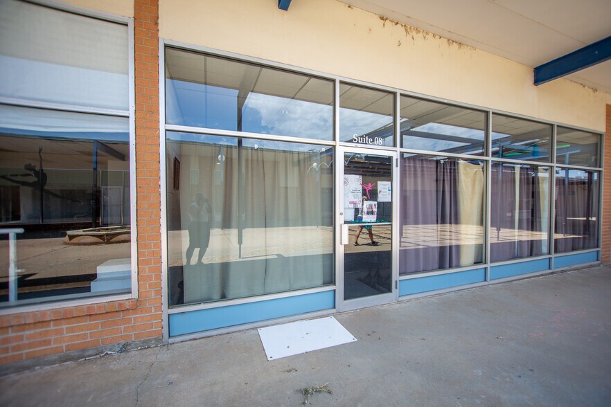 More Photos Of 1229-1233 N Hobart St, Pampa Unknown For Lease