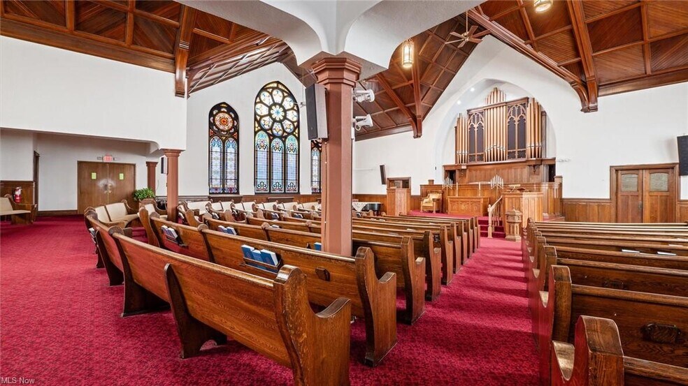 More Photos Of 130 N 7th St, Cambridge Religious Facility For Sale