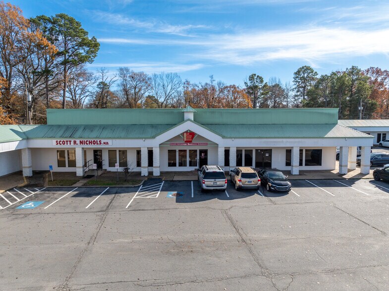 More Photos Of 3801 Camden Rd, Pine Bluff Storefront For Sale