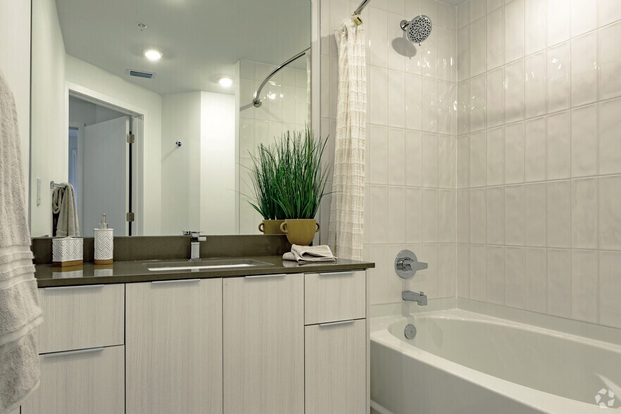 More Photos Of 609 2nd St, West Palm Beach Apartments For Lease