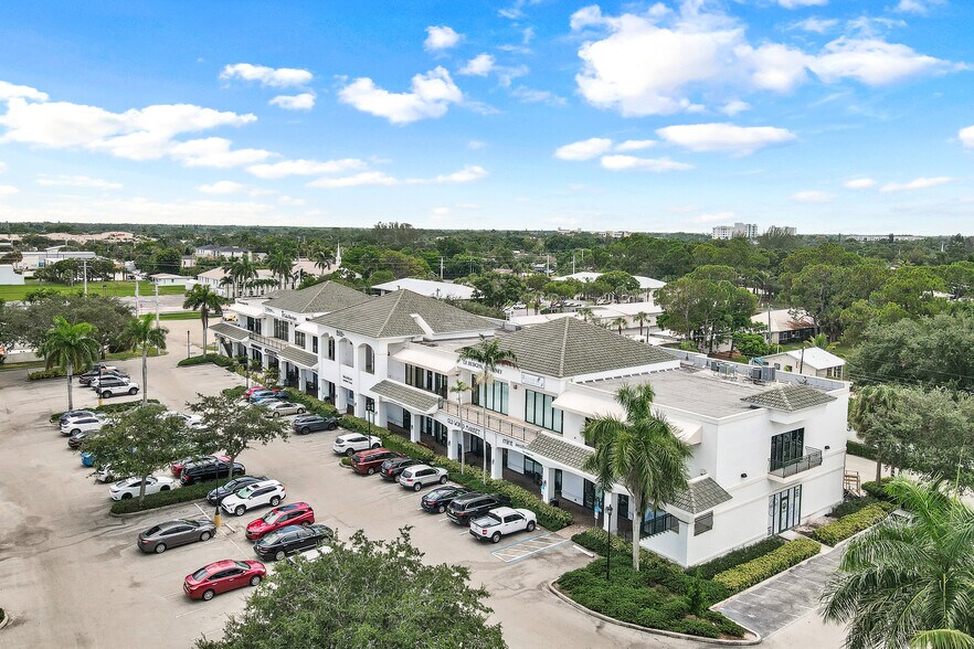 More Photos Of 2800 Davis Blvd, Naples Office For Sale