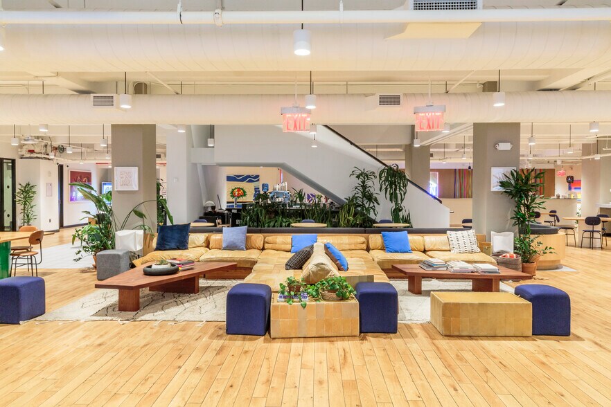 More Photos Of 500 7th Ave, New York Coworking Space