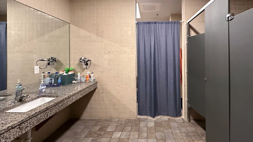 More Photos Of 40 Callender Rd, Watertown Warehouse For Lease