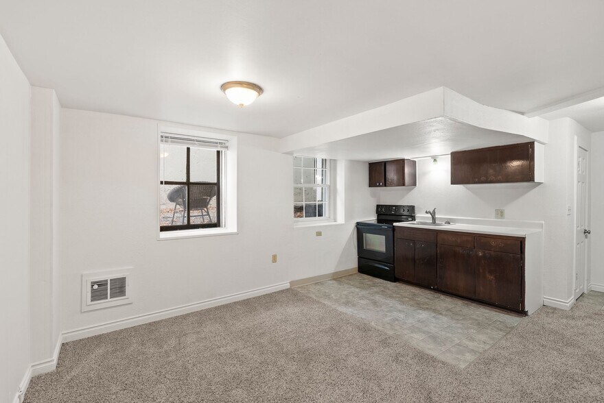 More Photos Of 1424 W 10th Ave, Spokane Apartments For Sale