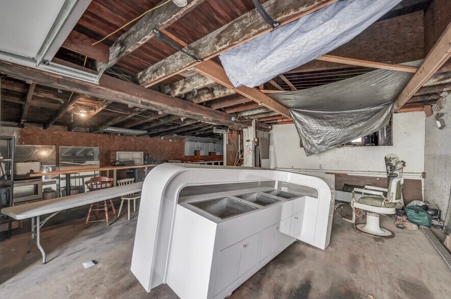 More Photos Of 317 S 10th Ave, Scranton Warehouse For Sale