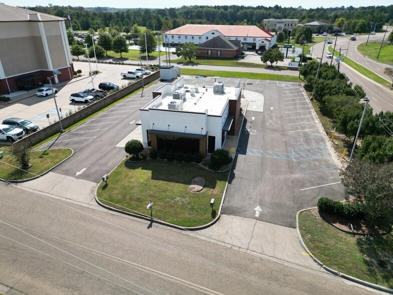 More Photos Of 1000 Top St, Flowood Fast Food For Lease