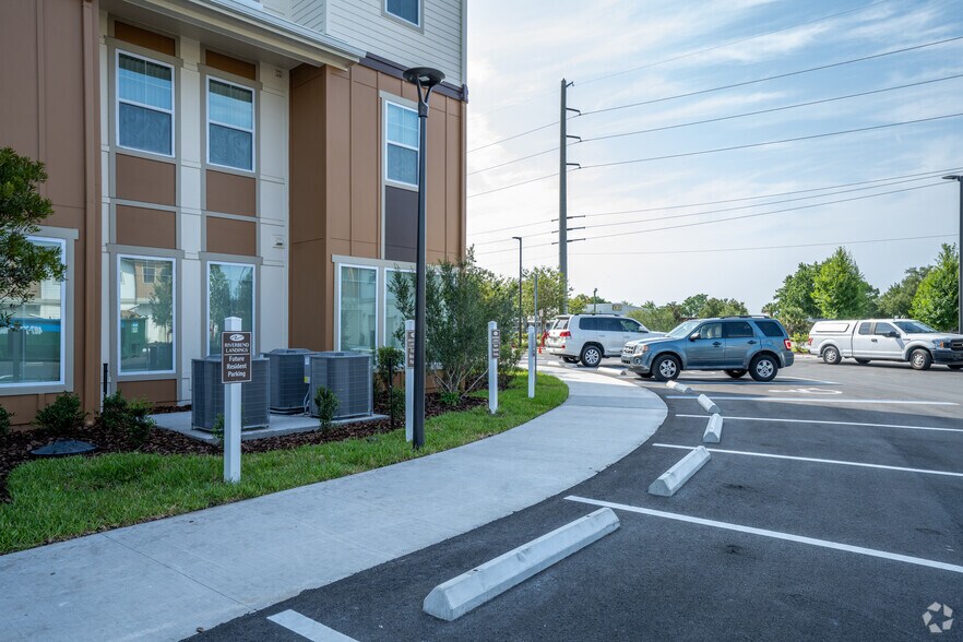 More Photos Of 3750 Rosewater Pl, Sanford Apartments For Lease