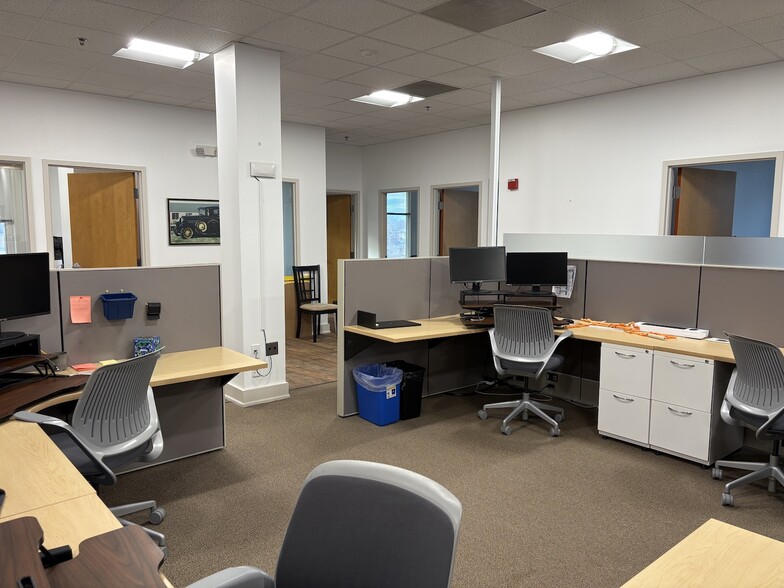 More Photos Of 34 Main St, Natick Storefront Retail Office For Lease