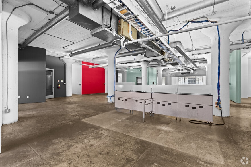 More Photos Of 283 4th St, Oakland Loft Creative Space For Sale