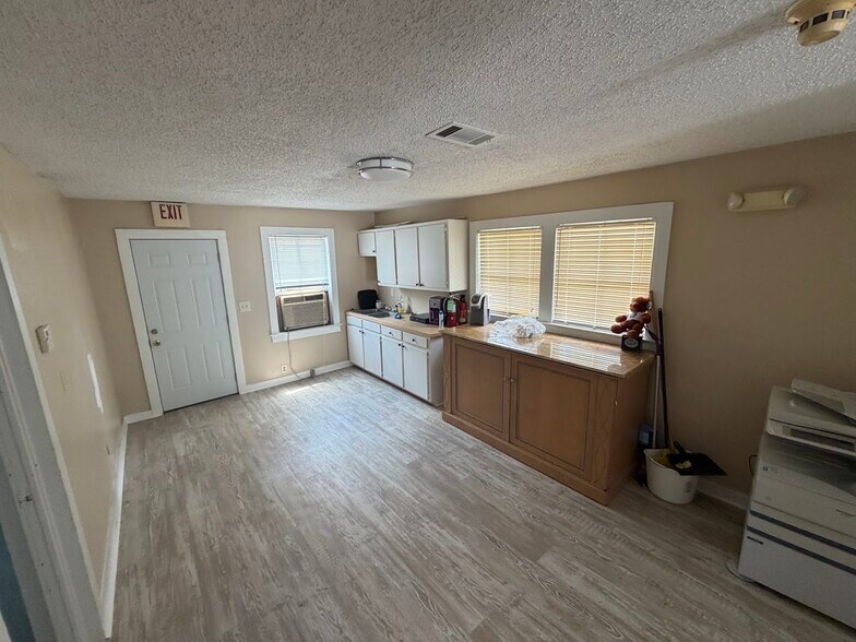 More Photos Of 31625 LA-22, Springfield Office For Lease