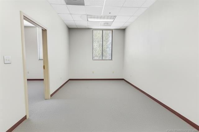 More Photos Of 315 W Will Rogers Blvd, Claremore Flex For Sale