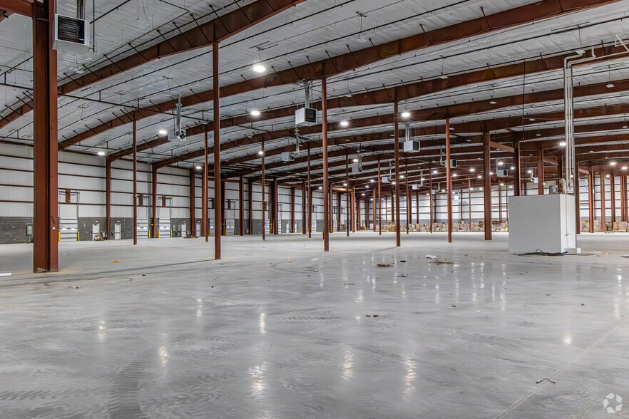 More Photos Of 41 Randolph Rd, Howell Warehouse For Lease