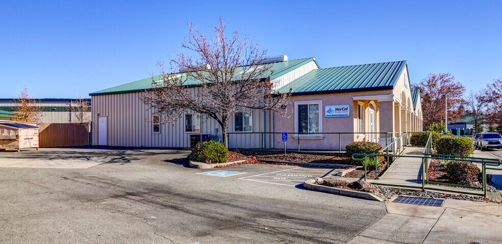 More Photos Of 3075 Crossroads Dr, Redding Light Distribution For Sale