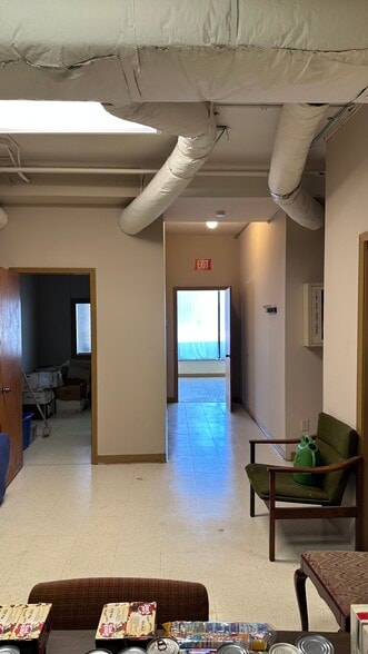 More Photos Of 1580 Connally Dr, Atlanta Office For Lease