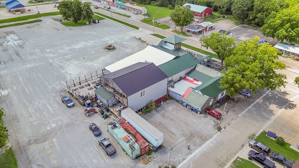 More Photos Of 602 Clark St, Utica Restaurant For Sale