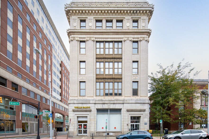 More Photos Of 95 River St, Hoboken Office For Lease