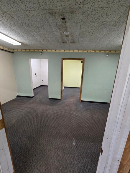 More Photos Of 1600 North Ave W, Missoula Warehouse For Lease