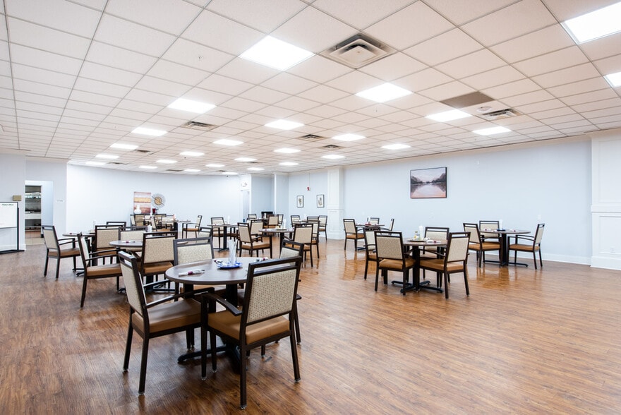 More Photos Of 1760 Plantside Dr, Louisville Assisted Living For Sale