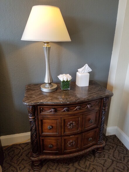 More Photos Of 925 1st Ave, Monte Vista Hotel For Sale