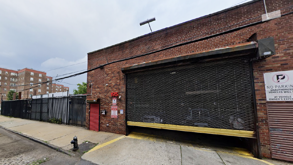 Primary Photo Of 195 Bush St, Brooklyn Warehouse For Sale