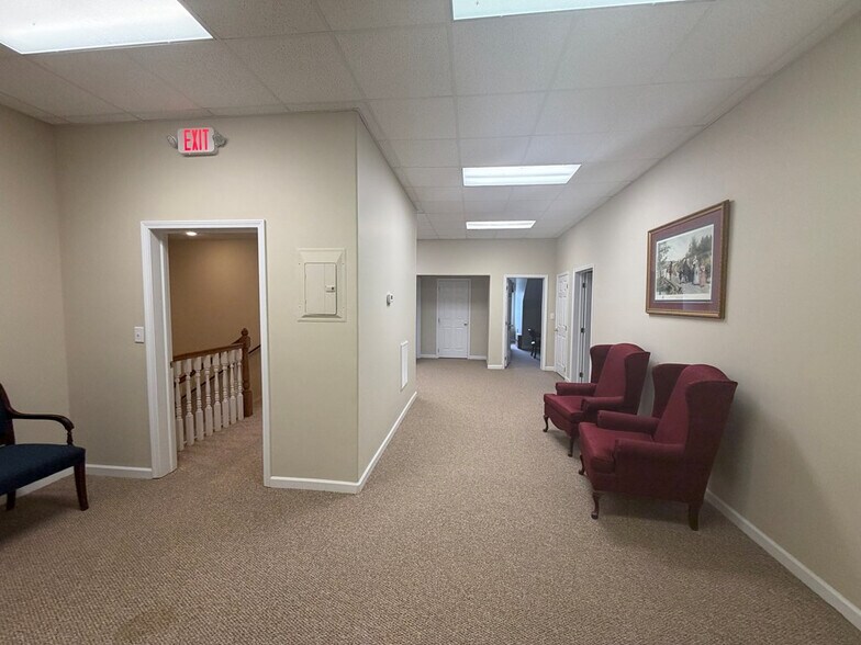 More Photos Of 730 E Second St, Blue Ridge Office For Sale