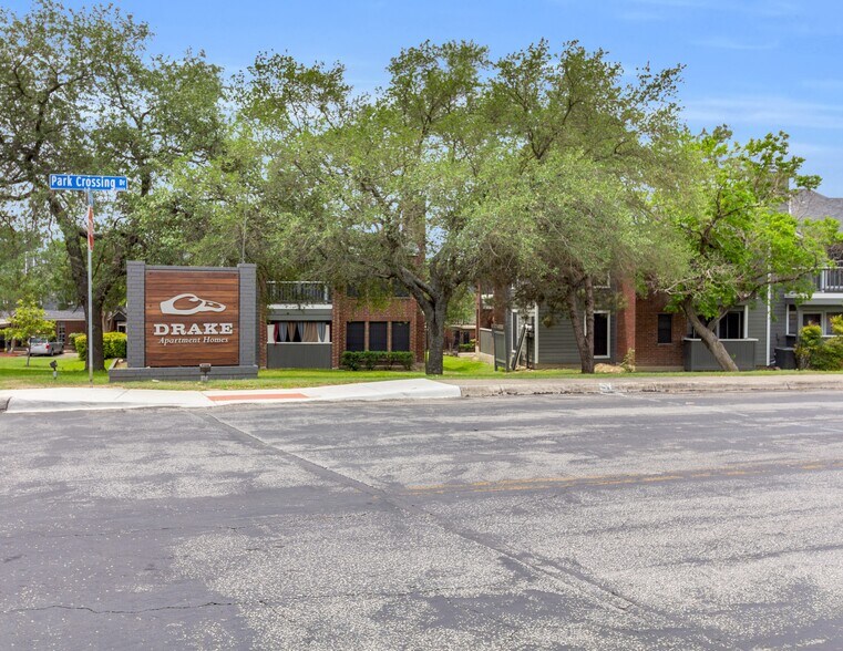 More Photos Of 13050 Park Xing, San Antonio Apartments For Sale