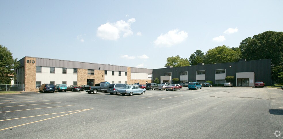 More Photos Of 813 Forrest Dr, Newport News Office For Lease