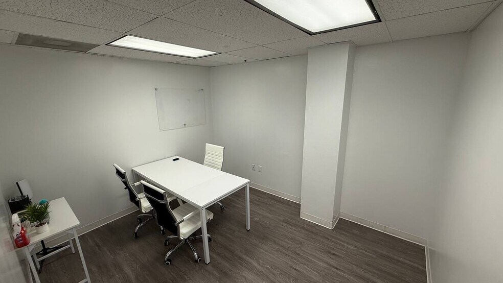 More Photos Of 5401 S Kirkman Rd, Orlando Office For Lease