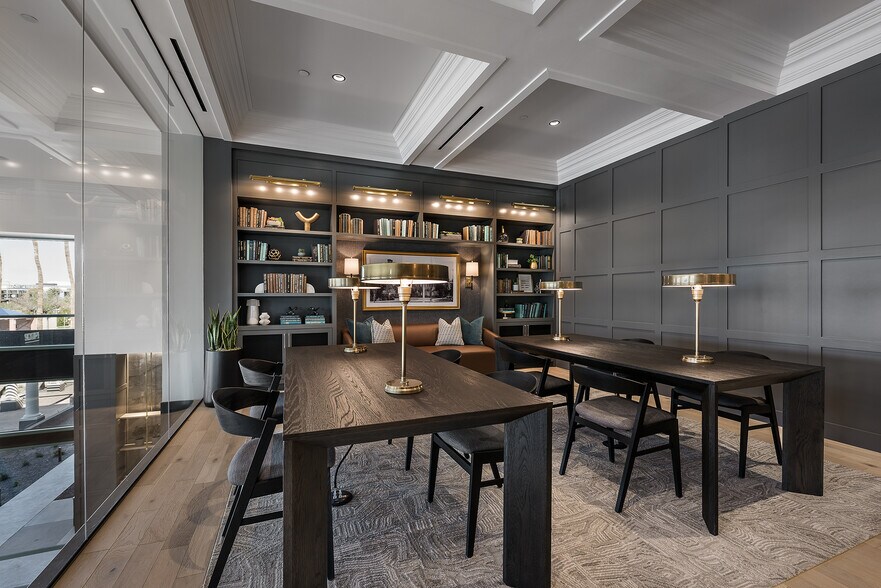 More Photos Of 25 S Arizona Pl, Chandler Coworking Space