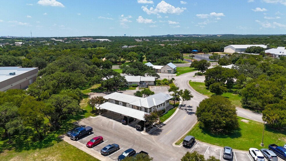 More Photos Of 310 Stagecoach Trl, San Marcos Medical For Lease