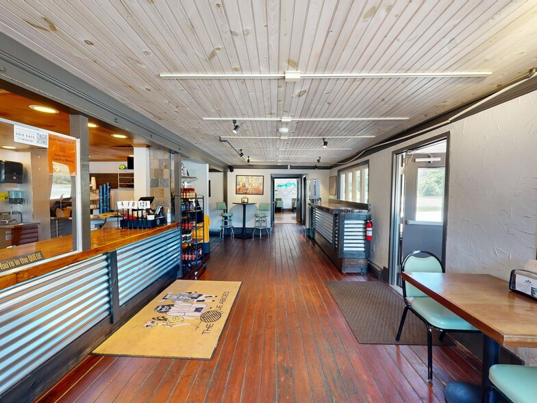 More Photos Of 6990 W Lake Rd, Fairview Restaurant For Sale